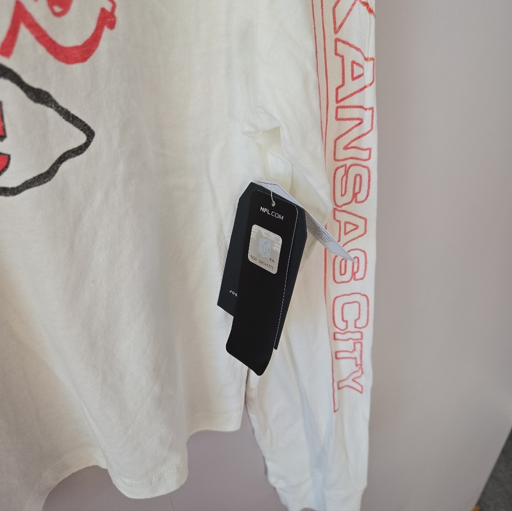 NWT Junk Food Kansas City Chiefs Cropped Long Sleeve Tee - Size M - Picture 2 of 7